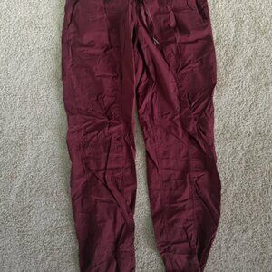 Lululemon Dance Studio Mid Rise Joggers Size 4